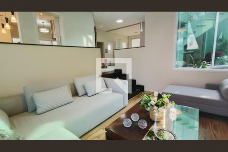 Sala  de casa de condomínio para alugar com 4 quartos, 525m² em Jardim Residencial Suzano, Suzano