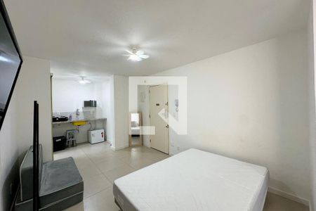 Sala/Quarto de kitnet/studio para alugar com 1 quarto, 27m² em Centro, Rio de Janeiro