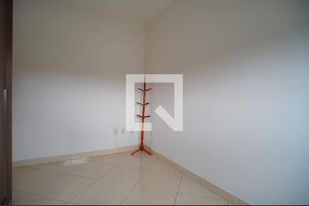 Quarto 1 de apartamento à venda com 2 quartos, 57m² em Morro do Espelho, São Leopoldo