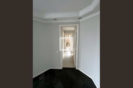 Corredor de apartamento para alugar com 2 quartos, 181m² em Morumbi, São Paulo