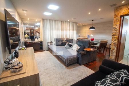Sala de TV de casa à venda com 4 quartos, 242m² em Cidade Monções, São Paulo