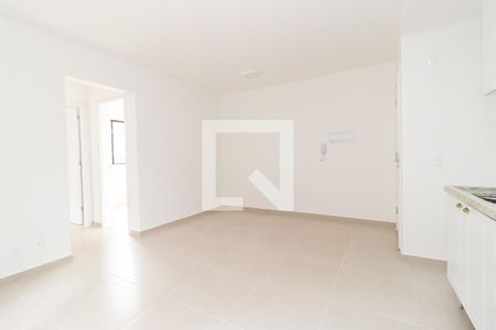 Sala/Cozinha de apartamento para alugar com 2 quartos, 74m² em Santo Antônio, São José dos Pinhais