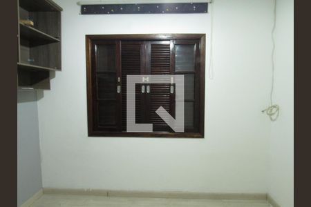 Quarto 1 de casa à venda com 3 quartos, 250m² em Santo Antônio, Osasco