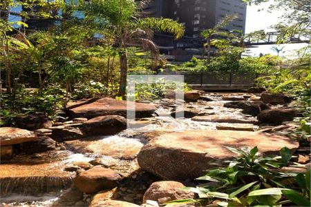 Apartamento à venda com 3 quartos, 163m² em Jardim das Acacias, São Paulo