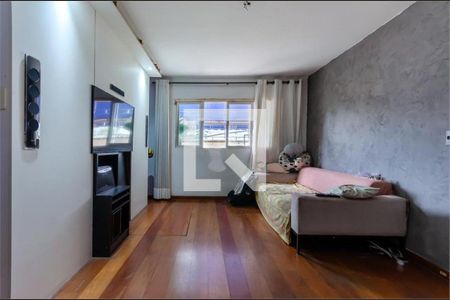 Casa à venda com 4 quartos, 330m² em Vila Anglo Brasileira, São Paulo