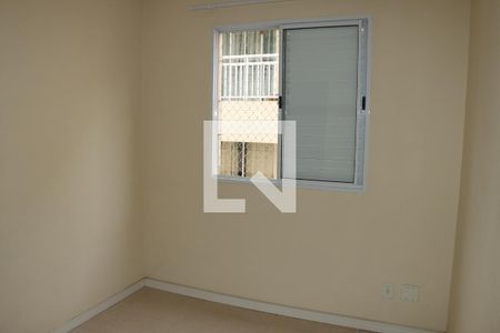 Quarto de apartamento para alugar com 2 quartos, 56m² em Jardim Rio das Pedras, Cotia