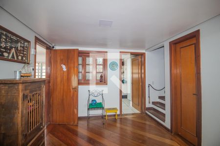 Sala de casa para alugar com 4 quartos, 238m² em Ipanema, Porto Alegre