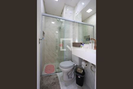 Banheiro de apartamento à venda com 1 quarto, 32m² em Vila Andrade, São Paulo