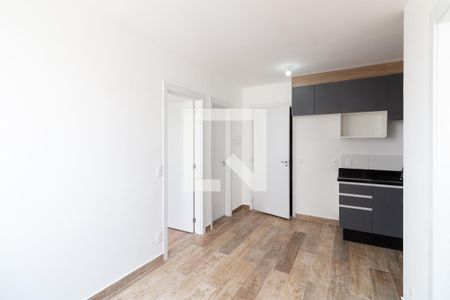 Sala/Cozinha de apartamento para alugar com 2 quartos, 35m² em Vila Gomes, São Paulo