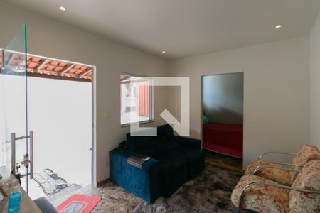 Sala de casa para alugar com 3 quartos, 240m² em Vila Cloris, Belo Horizonte