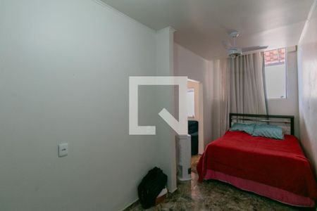 Quarto 1 de casa para alugar com 3 quartos, 240m² em Vila Cloris, Belo Horizonte