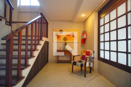 Hall de Entrada de apartamento à venda com 2 quartos, 65m² em Jardim Floresta, Porto Alegre