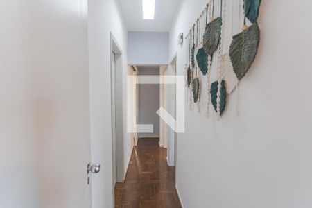 Corredor de apartamento à venda com 3 quartos, 102m² em Santo Antônio, Belo Horizonte