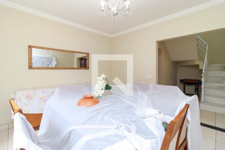 Sala de casa à venda com 4 quartos, 191m² em Jardim São Luís, São Paulo