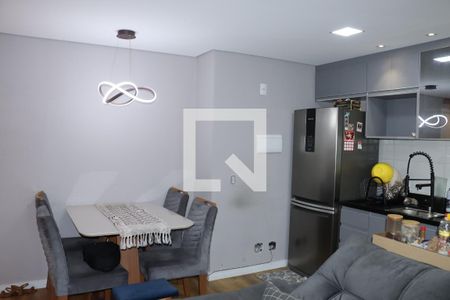 Sala de apartamento para alugar com 2 quartos, 57m² em Jardim Recanto Suave, Cotia