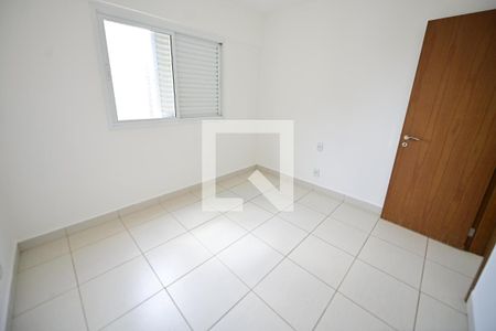 Quarto 1 de apartamento para alugar com 2 quartos, 76m² em Residencial Celina Park, Goiânia