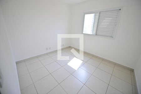Quarto 1 de apartamento para alugar com 2 quartos, 76m² em Residencial Celina Park, Goiânia