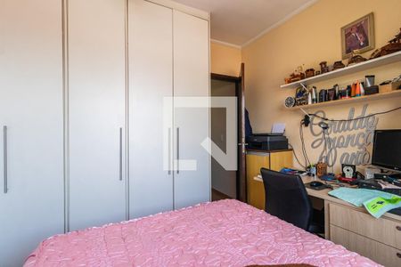 Quarto 1 de casa para alugar com 3 quartos, 180m² em Jardim dos Camargos, Barueri