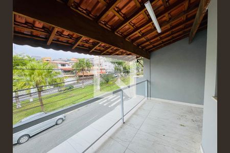 Sacada de casa para alugar com 4 quartos, 263m² em Parque Continental Ii, Guarulhos