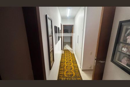 Corredor de apartamento para alugar com 3 quartos, 190m² em Itaim Bibi, São Paulo