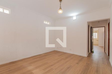 Sala de casa para alugar com 5 quartos, 220m² em Vila Assis Brasil, Mauá