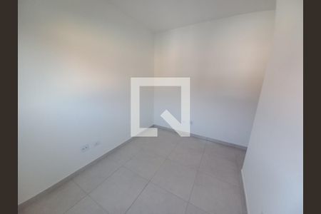 Quarto 1 de apartamento para alugar com 2 quartos, 48m² em Vila Voturuá, São Vicente