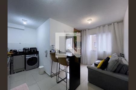 Sala/Cozinha de apartamento para alugar com 2 quartos, 34m² em Guaianases, São Paulo