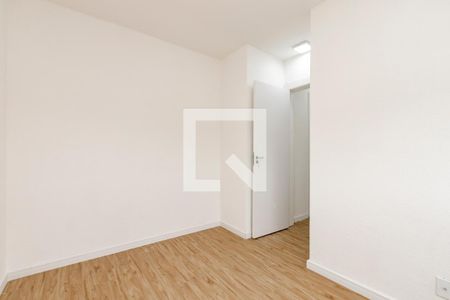 Quarto 1 de apartamento para alugar com 2 quartos, 37m² em Jardim São Luís, São Paulo