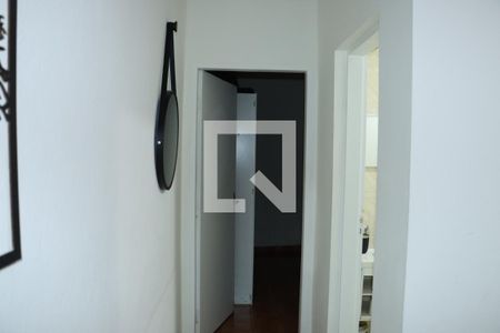 Corredor de casa para alugar com 1 quarto, 27m² em Jardim Nova Cotia, Cotia
