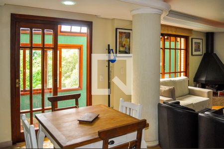 Sala de casa de condomínio à venda com 3 quartos, 215m² em Santa Tereza, Porto Alegre