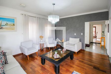 Sala 1 de casa para alugar com 4 quartos, 400m² em City América, São Paulo