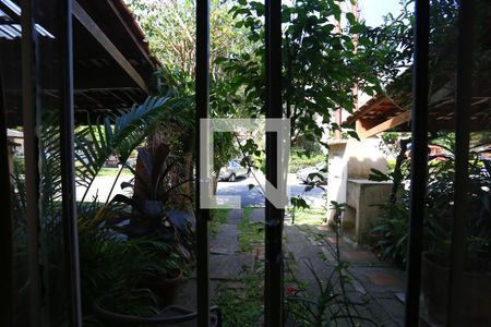 Sala de casa de condomínio à venda com 2 quartos, 100m² em Vila Pirajussara, São Paulo