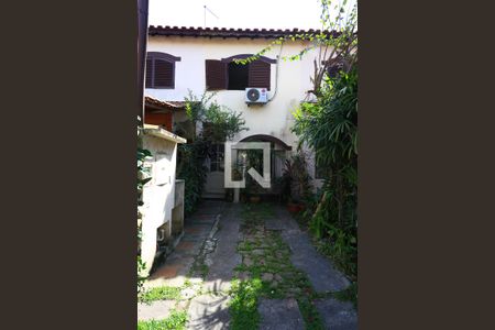 Garagem de casa de condomínio para alugar com 2 quartos, 100m² em Vila Pirajussara, São Paulo