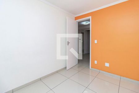 Quarto 1 de casa de condomínio para alugar com 3 quartos, 49m² em Parque Santo Antônio, São Paulo