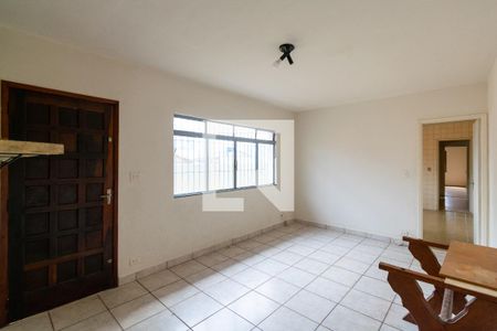 Sala de casa à venda com 4 quartos, 202m² em Conjunto Residencial Jardim Canaa, São Paulo