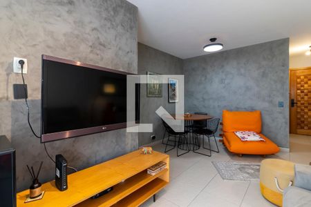 Sala de Estar de apartamento à venda com 3 quartos, 73m² em Vila Carbone, São Paulo