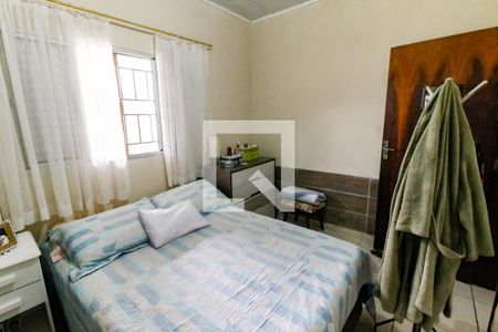 Quarto 1 de casa para alugar com 2 quartos, 50m² em Arraial Paulista, Taboão da Serra
