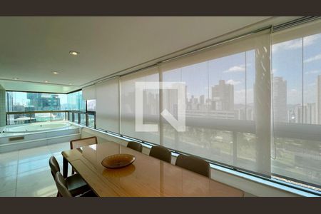 Sala de apartamento à venda com 4 quartos, 288m² em Belvedere, Belo Horizonte