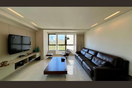 Sala de apartamento à venda com 4 quartos, 288m² em Belvedere, Belo Horizonte