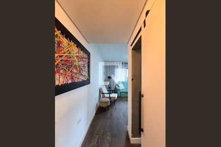 Corredor de casa para alugar com 3 quartos, 196m² em Vila das Valsas, São Bernardo do Campo