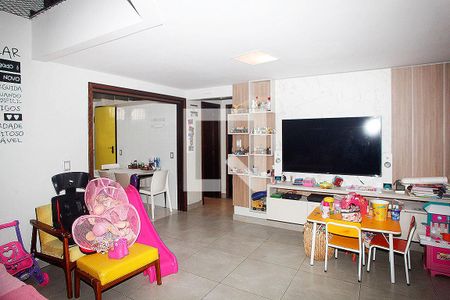 Sala 2 de casa à venda com 3 quartos, 260m² em Petrópolis, Porto Alegre