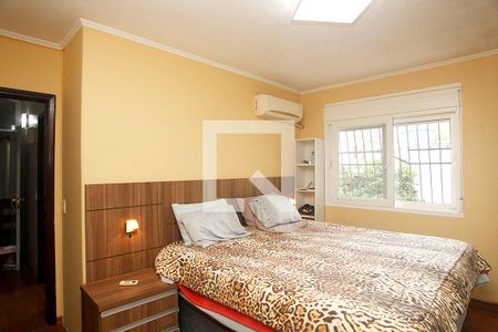 Quarto 1 Suíte de casa à venda com 3 quartos, 260m² em Petrópolis, Porto Alegre