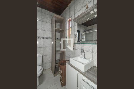 Banheiro da Suíte de casa para alugar com 3 quartos, 152m² em Vl Sto Agostinho, Porto Alegre