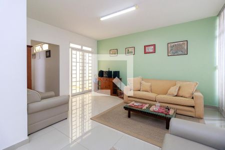 Sala de casa para alugar com 3 quartos, 200m² em Chácara Santo Antônio (zona Sul), São Paulo