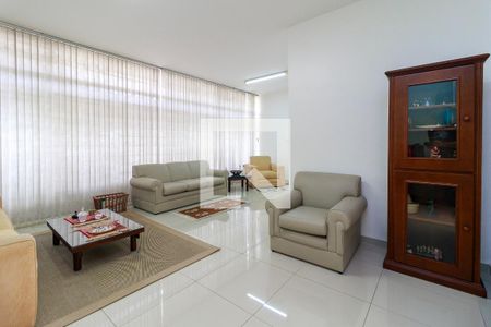 Sala de casa para alugar com 3 quartos, 200m² em Chácara Santo Antônio (zona Sul), São Paulo
