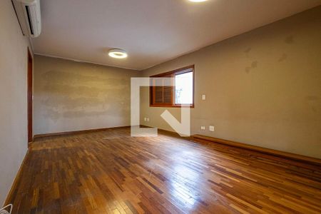 Suíte 1 de casa à venda com 4 quartos, 400m² em Alto de Pinheiros, São Paulo