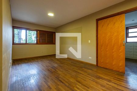 Suíte 1 de casa à venda com 4 quartos, 400m² em Alto de Pinheiros, São Paulo