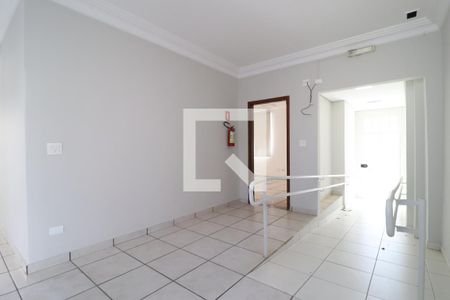 Sala de casa para alugar com 3 quartos, 107m² em Centro, Uberlândia