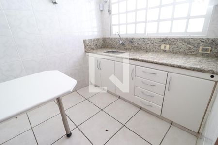 Cozinha de casa para alugar com 3 quartos, 107m² em Centro, Uberlândia