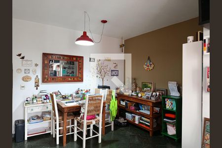 Sala de apartamento à venda com 3 quartos, 85m² em Vila Madalena, São Paulo